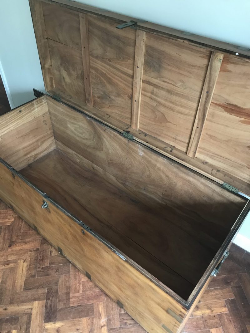 Huge Camphorwood Campaign Chest